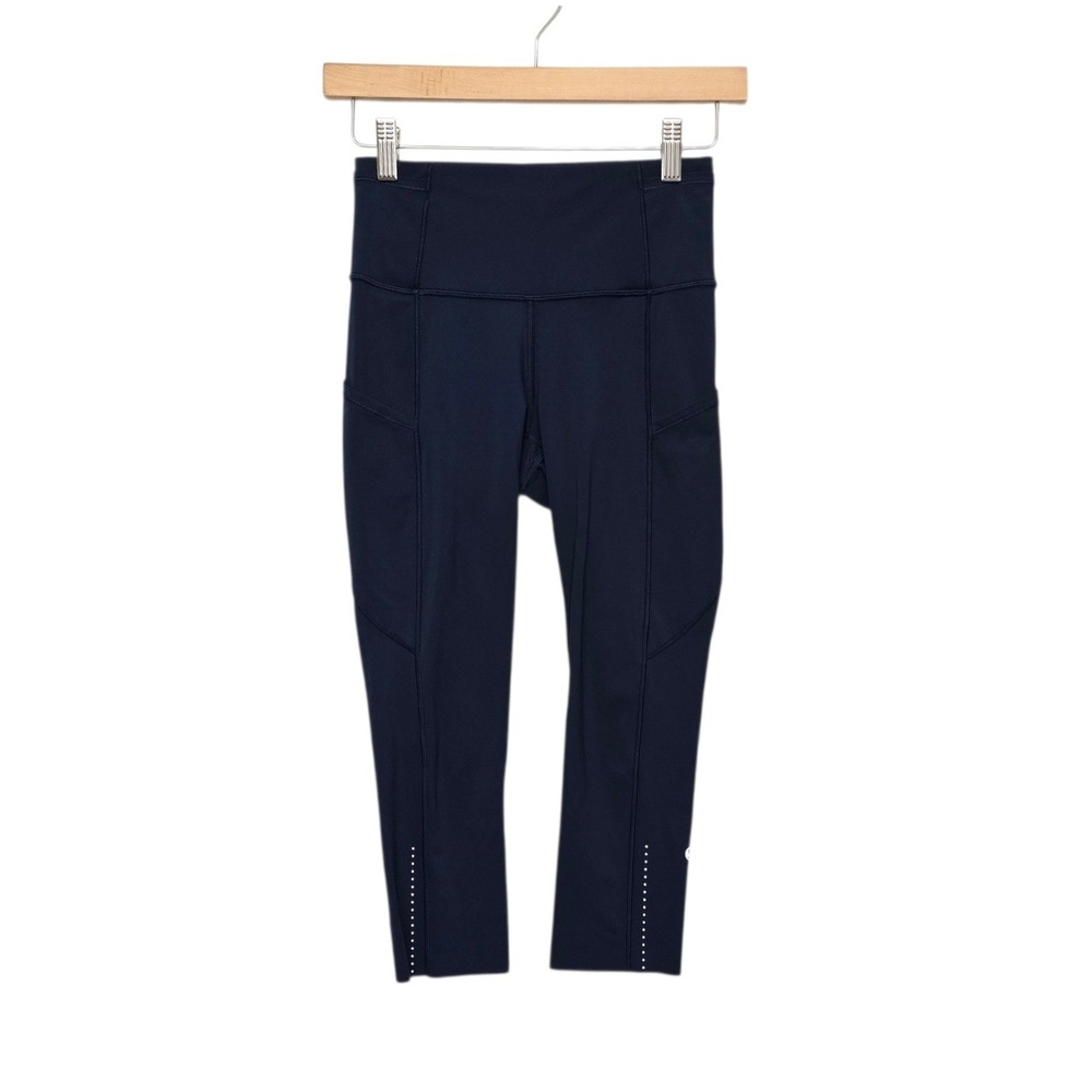 Lululemon Fast Free Crop 21 Navy Blue Luxtreme Running Leggings Pockets‎ Size 4